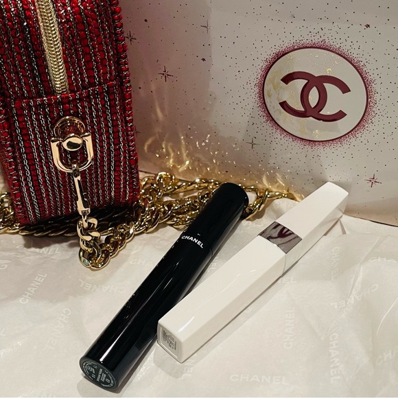 CHANEL HOLIDAY SET 2022 Mascara SOLD OUT everywhere! Gold chain added for you!❤️ - Picture 4 of 7